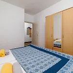 Johann I Apartamento