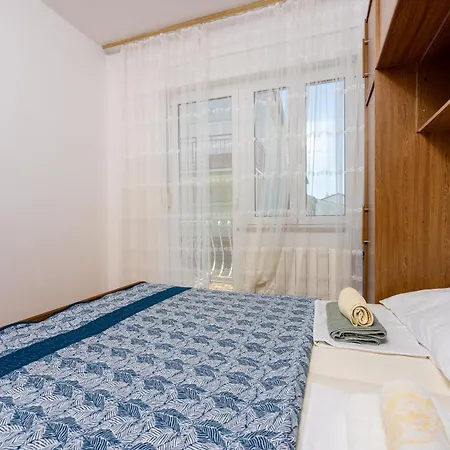 Johann I Apartment