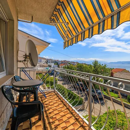 Johann I Apartment *